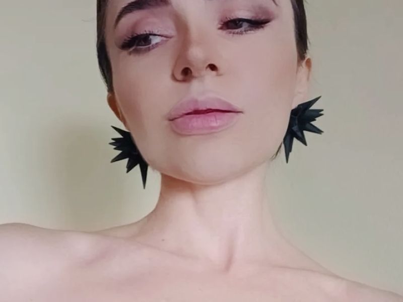 Futuristic Star Earrrings