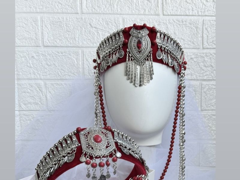 Traditional Headdress “Sose”