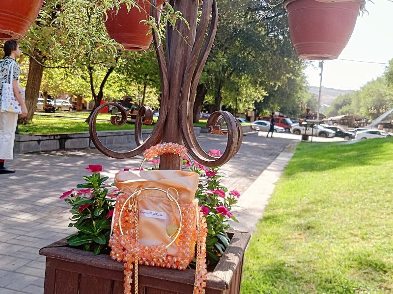 Շքեղ ձեռագործ պայուսակ