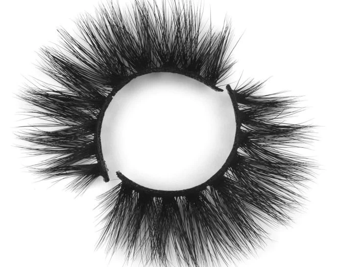Style in Lily lashes
