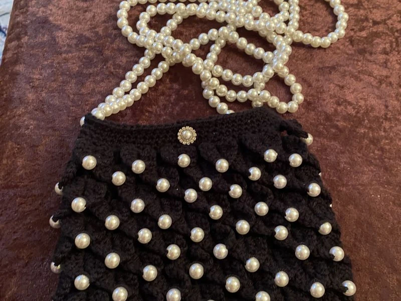 Crochet handmade hat and bag with pearls 