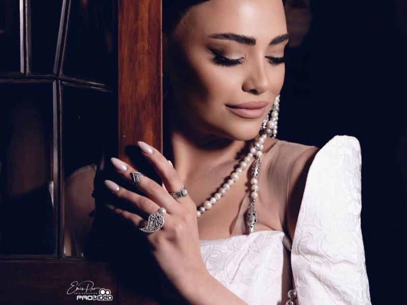 A set of Armenian jewellery  (bijuteria)