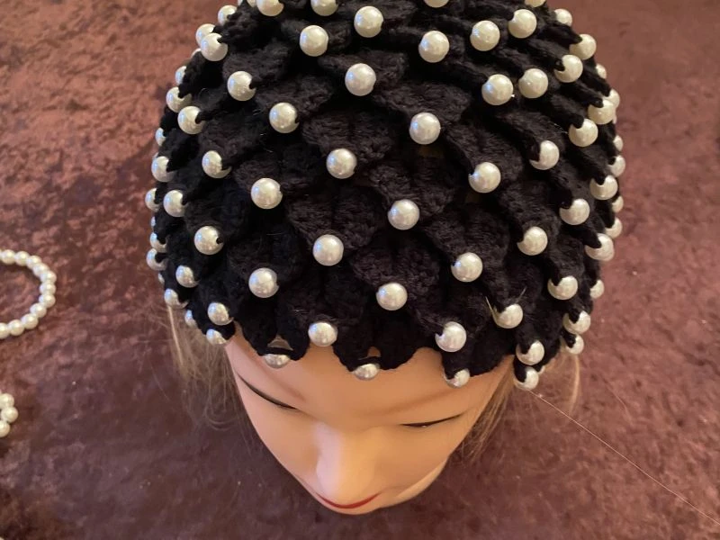 Crochet handmade hat and bag with pearls 
