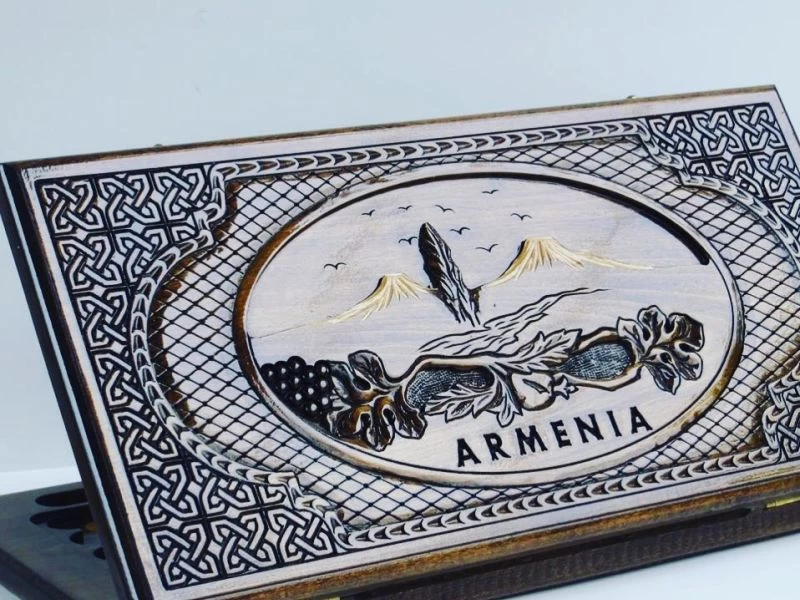 Նարդի հայկական զարթանախշ
