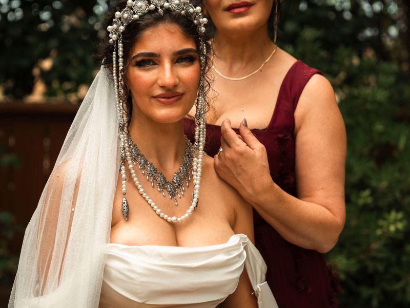 A set of Armenian jewellery  (bijuteria)