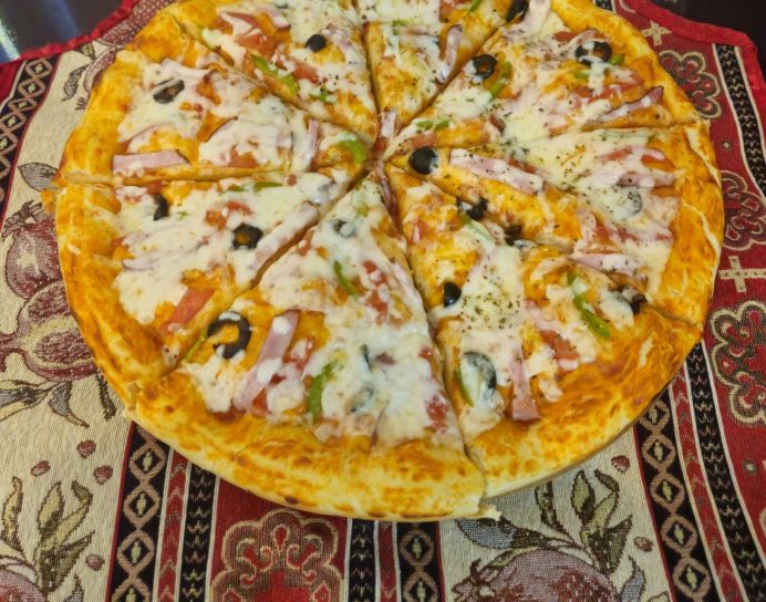 Տնական պիցցաներ