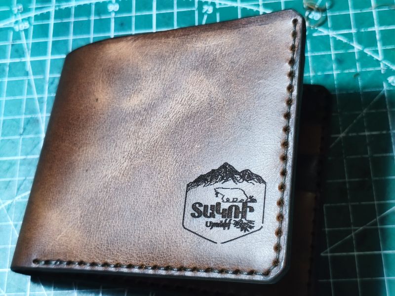 Handmade leather bifold 