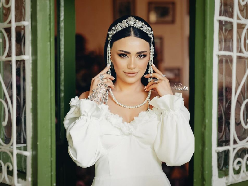 A set of Armenian jewellery  (bijuteria)