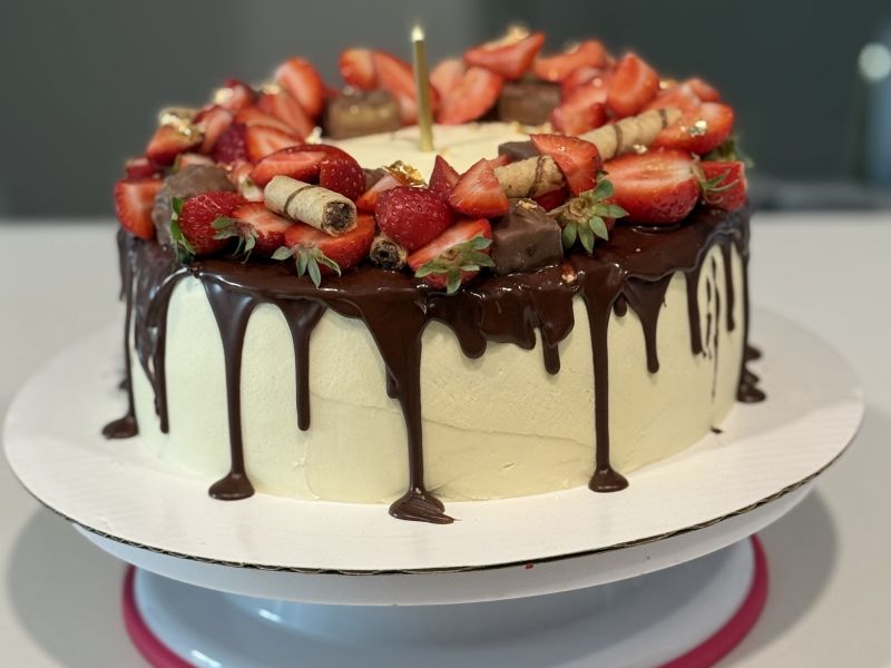 Strawberry cake