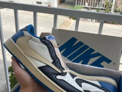Nike Travis Scott Fragment size 10 Men