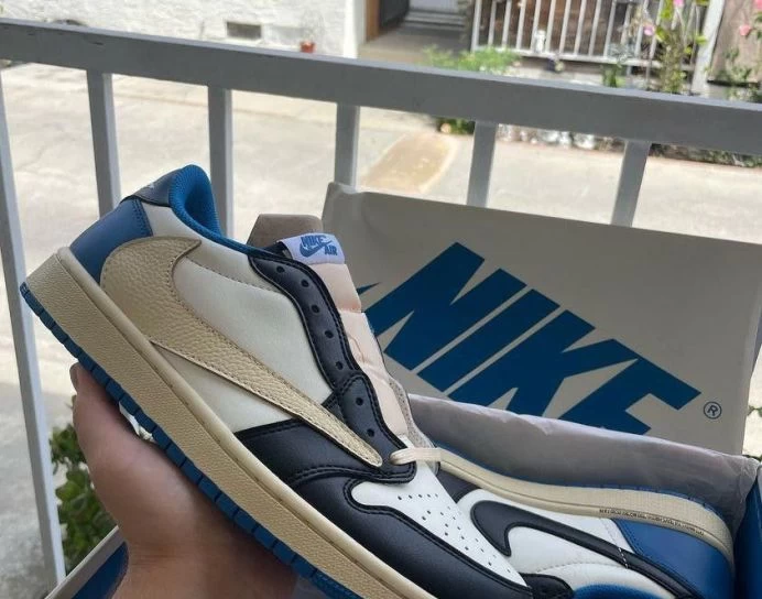 Nike Travis Scott Fragment size 10 Men
