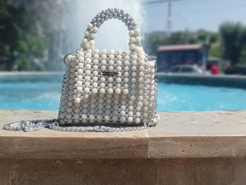 Անկրկնելի ուլունքներով պայուսակ 