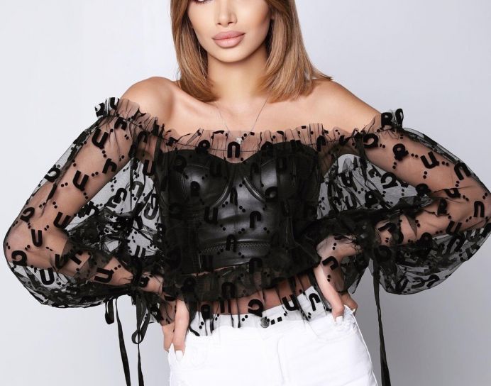 MESH TOP WITH FLOCKING PRINT