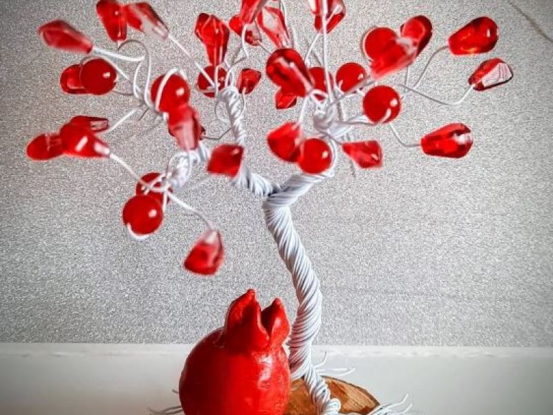 Pomegranate Favor Tree