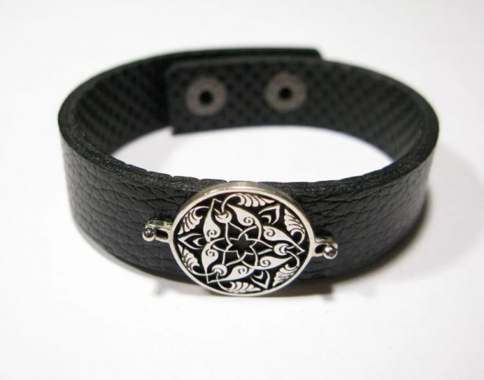 925 Sterling Silver Armenian Ornamental Art Charm Bracelet Symbolising Connection and Strength - Leather Band with Adjustable Snap Closure