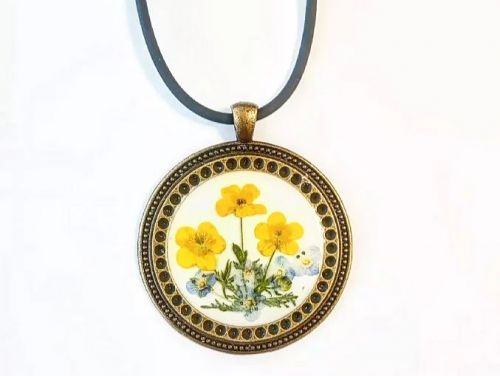 Round Necklace Handmade