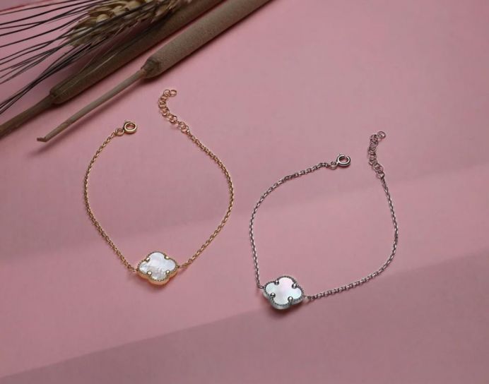 Clover Pearl Charm Bracelet, 14Kt Gold Plated, Sterling Silver, White Pearl, Clover Pendant, Women's Bracelet, Lightweight, Adjustable Chain