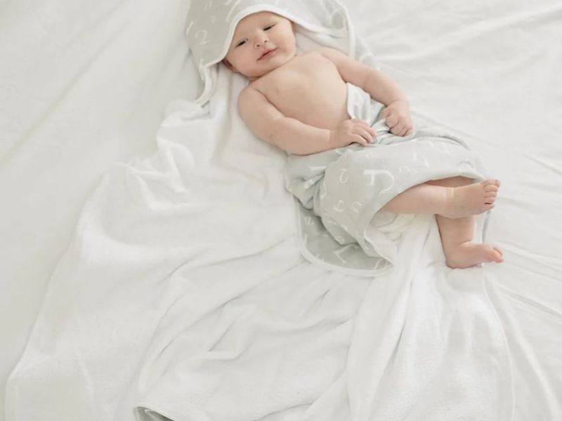 HUGBUG Heritage Muslin Bath Towel