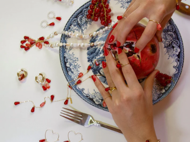 LOVE SEEDS Hoop Earrings