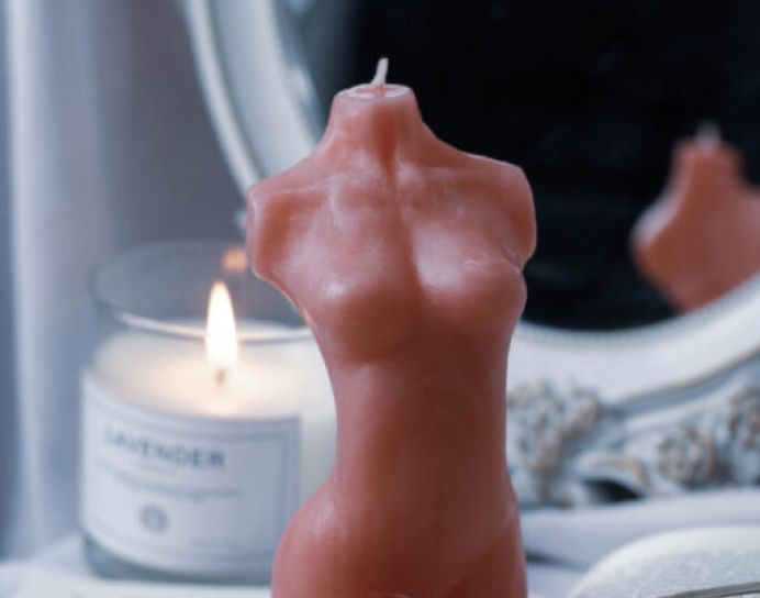 Woman Body - Candle 