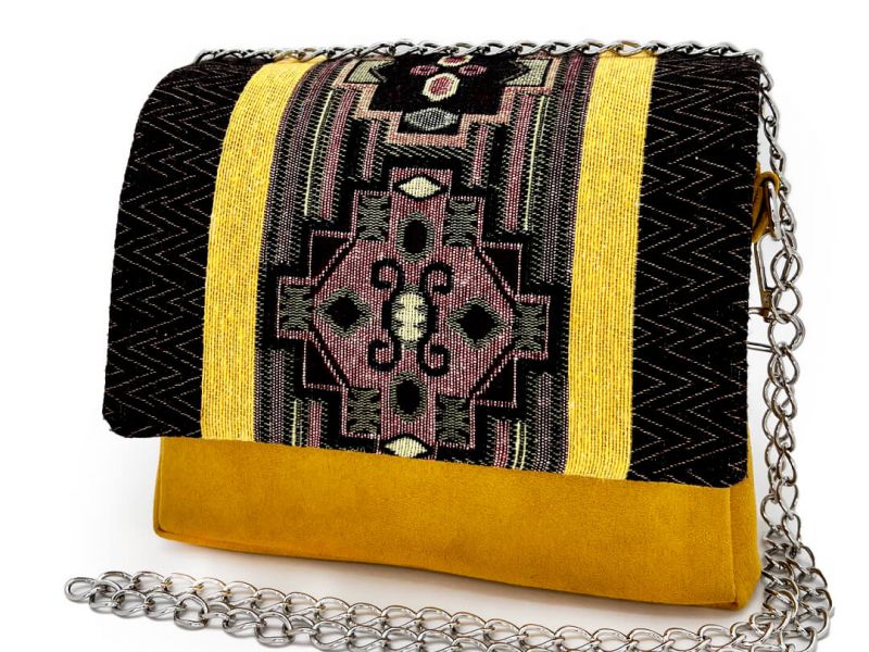 SHA YELLOW PATTERNED CLUTCH WITH CHAIN URANIA