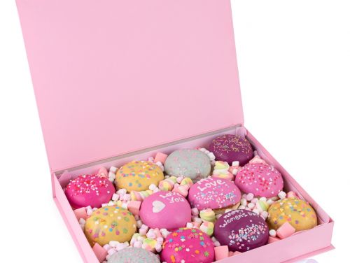 Gift box ''Donut Bouquet'' with donuts and marshmallows №1