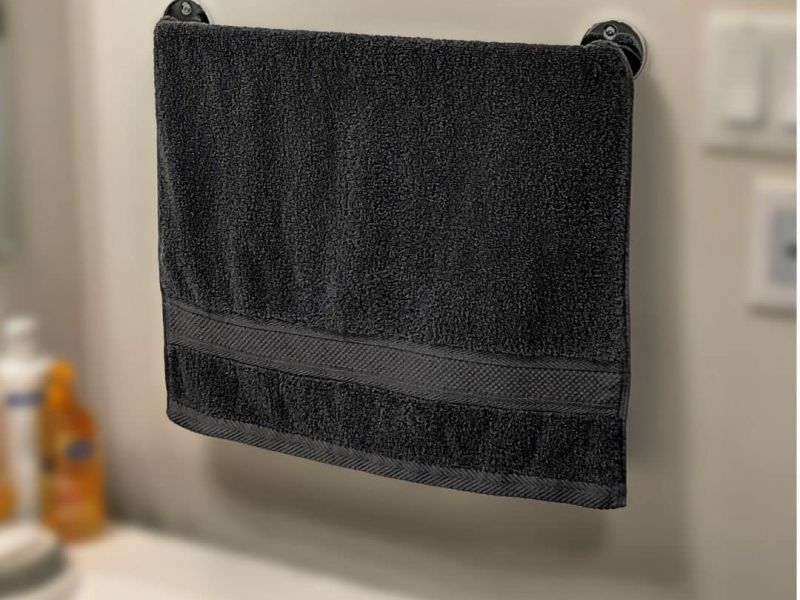 2 Large High Quality Hand Towels