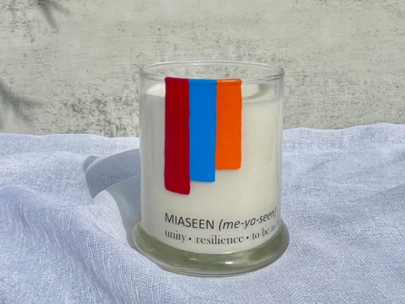 Miaseen (me-ya-seen) Candle