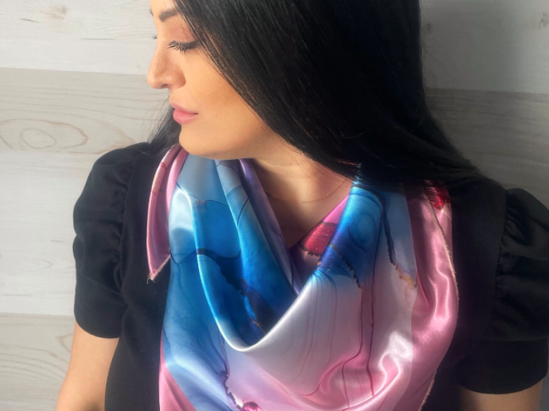 Isa Square Scarf