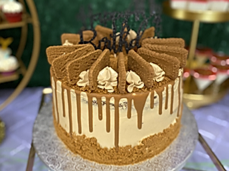 Biscoff Drip Cake