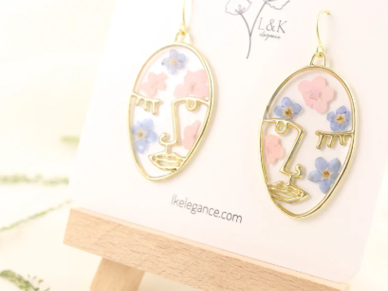 Cotton Candy Girl | Pressed flower earrings