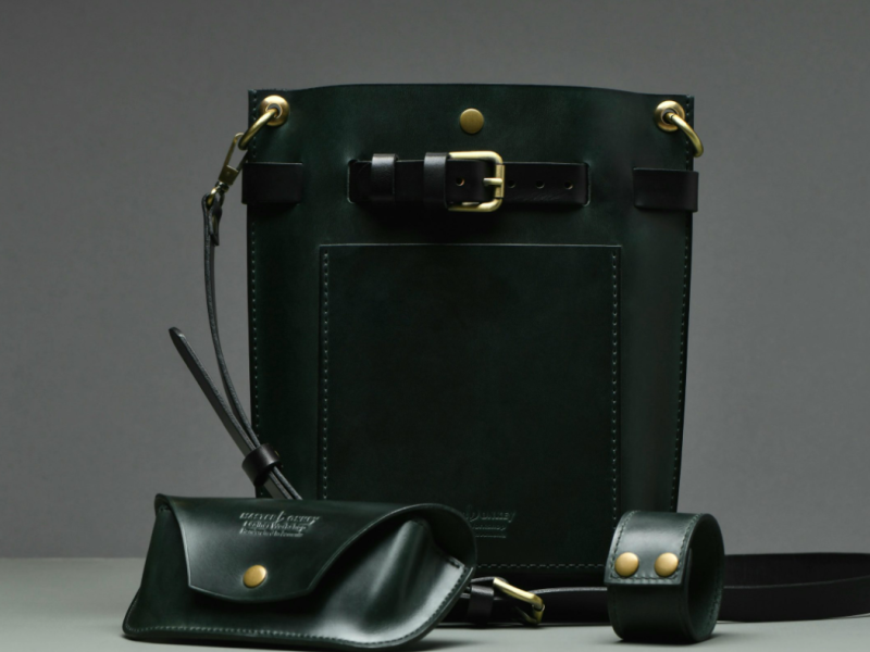 Leather accessories set