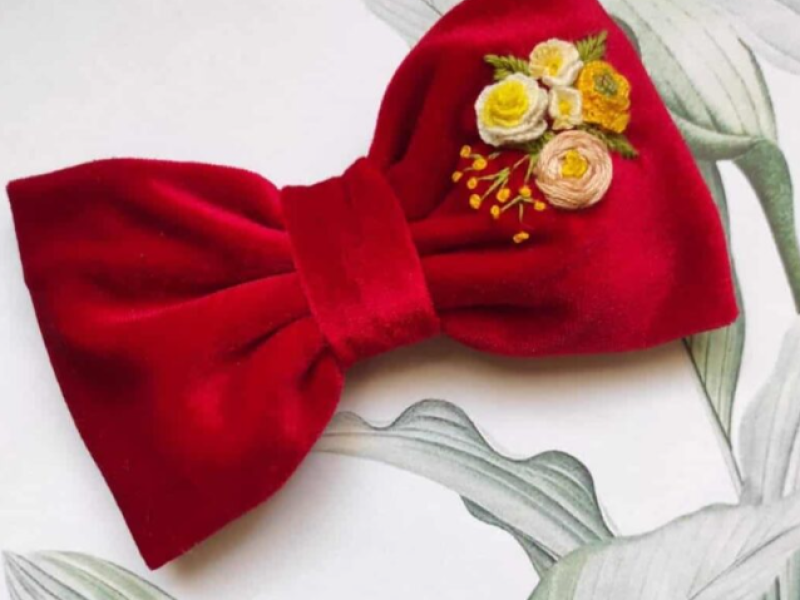 Embroidered hair bow