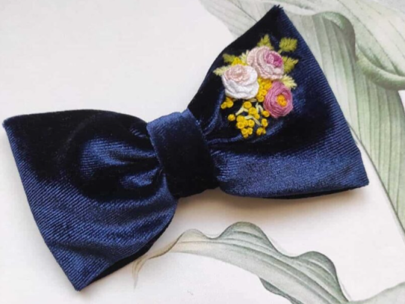 Embroidered hair bow