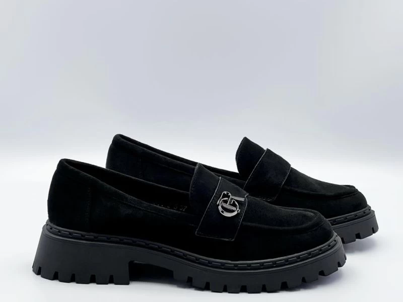 Black Shoes