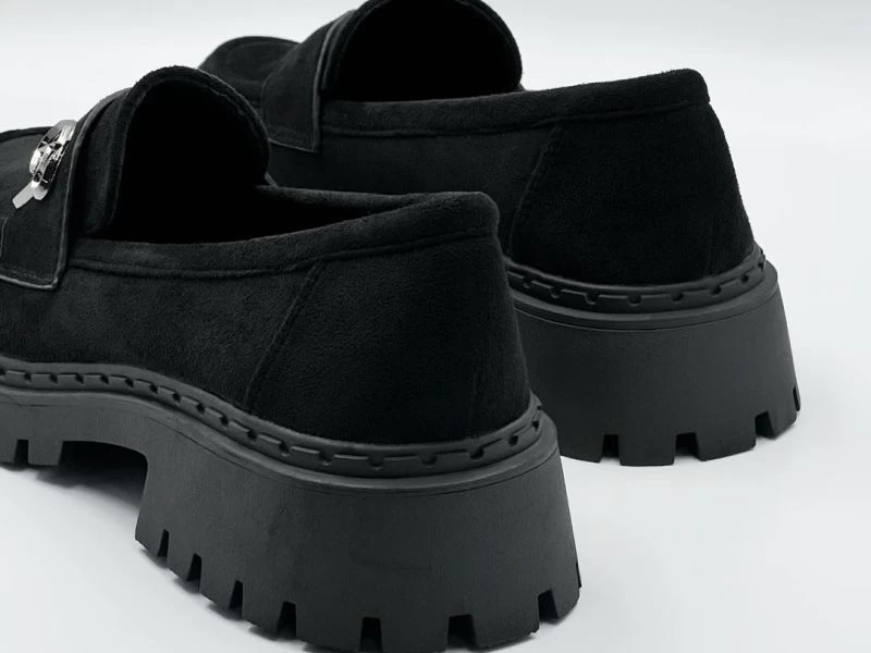 Black Shoes