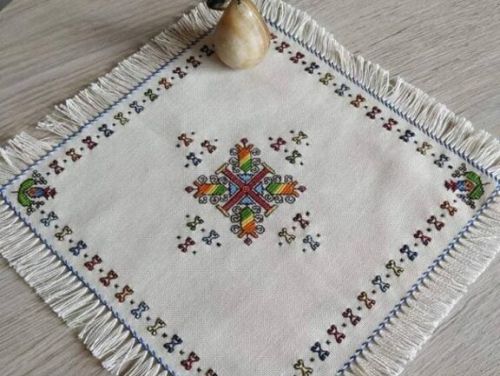 Armenian Svaz Needlework (25x25cm)