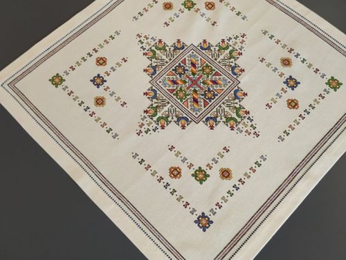 Armenian Svaz Needlework (48x48cm)