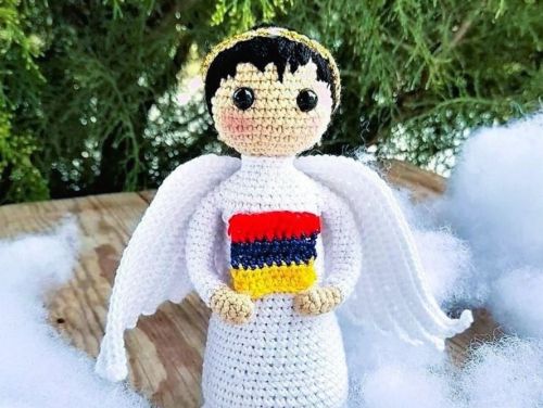 Crochet Angel with Flag in Hand - Doll with Armenian Flag