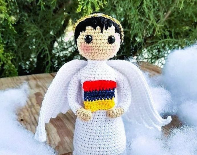 Crochet Angel with Flag in Hand - Doll with Armenian Flag