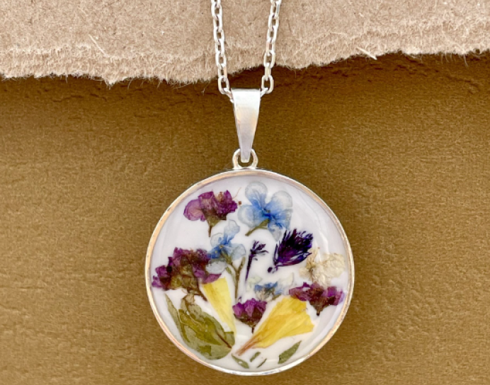 “Bouquet” Necklace With Dried Flowers