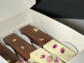 Dubai Chocolate Box - 3 Milk 3 white (Each $10)