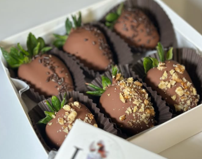 Strawberries covered chocolate