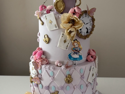 Alice in Wonderland Cake