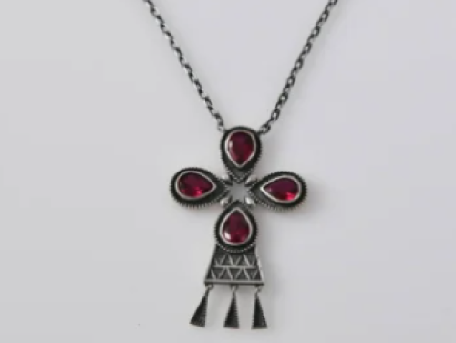 Necklace “Shqasegh”