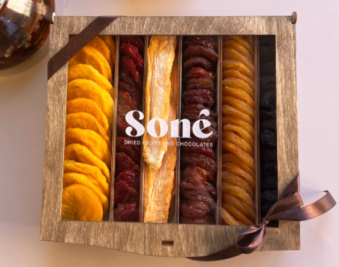 Dried Fruit Gift Box