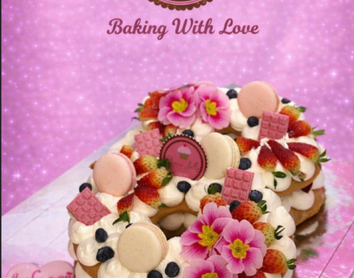 Մայրիկների և կանաց համար տորթեր