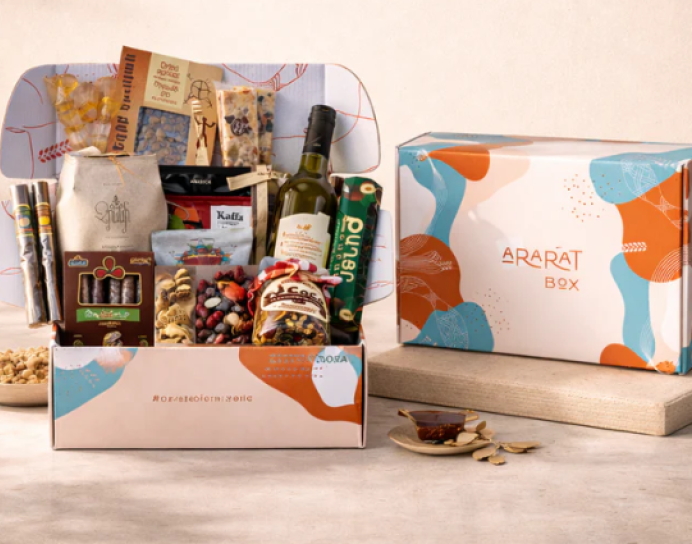 Ararat Box — Corporate Collection