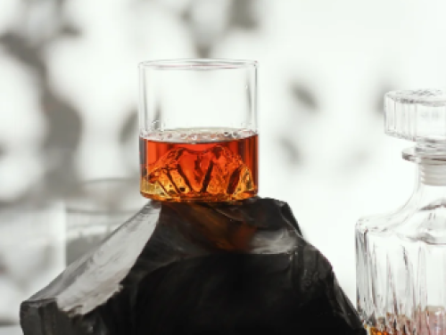Mountain Glass —The Legend of Syunik