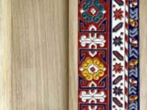 Փայտե սալիկապատ մատուցարան